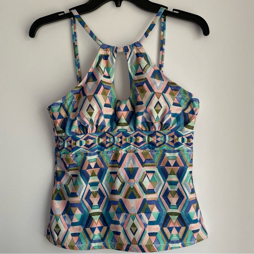 La Blanca Keyhole Tankini Bathing Suit Top. Size 6